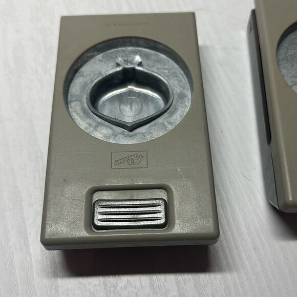 Stampin up! Scrapbooking Paper Punch Petite Petals XL Boho Blossoms Banner - Picture 8 of 8